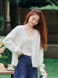Áo khoác len cardigan nữ dệt kim cổ V đính hoa nổi cho mùa thu đông